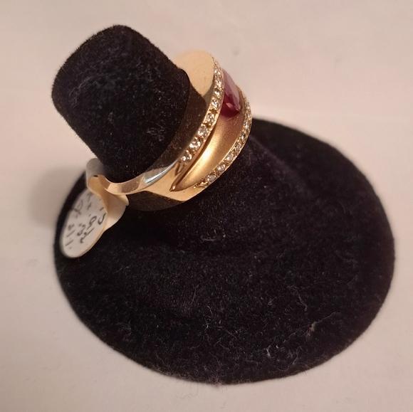 Ruby and Diamond Vintage Band - Picture 5 of 6